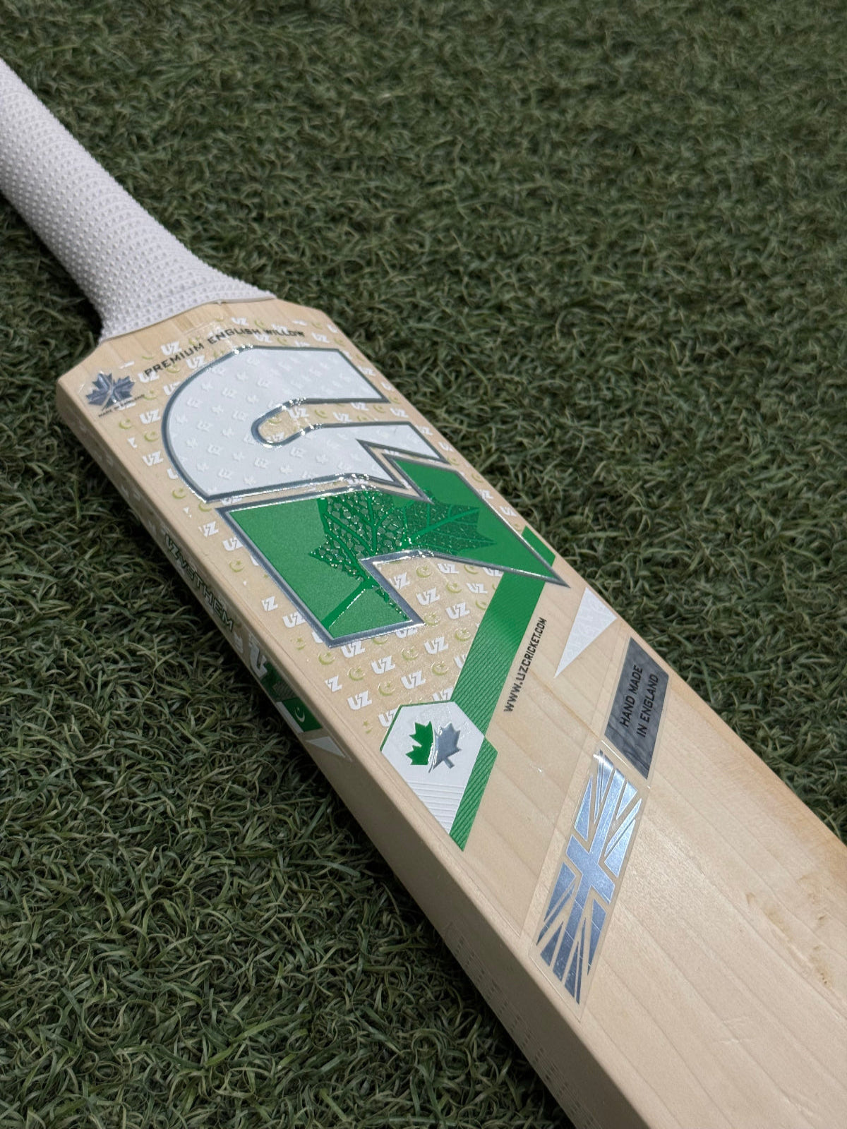 Green Cricket Bat